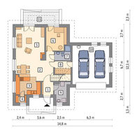 Красивый жилой дом с высокой крышей